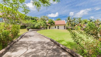 4 Bedrooms Villa with Private Pool | Terrace/patio