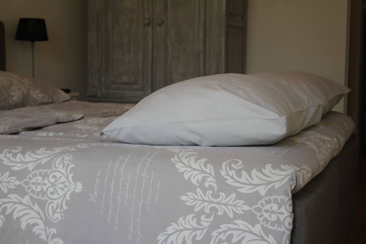 Deluxe Double Room, Courtyard View, Garden Area (Paris) | Premium bedding, free WiFi