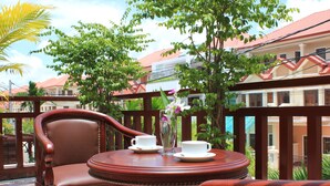 Balcony - 9 Dragon Hotel (Phnom Penh)