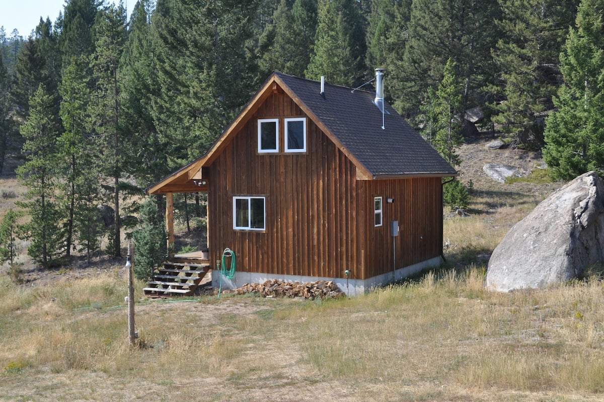Standard Cabin, Multiple Beds, Non Smoking, Kitchen | Down comforters, memory foam beds, individually decorated