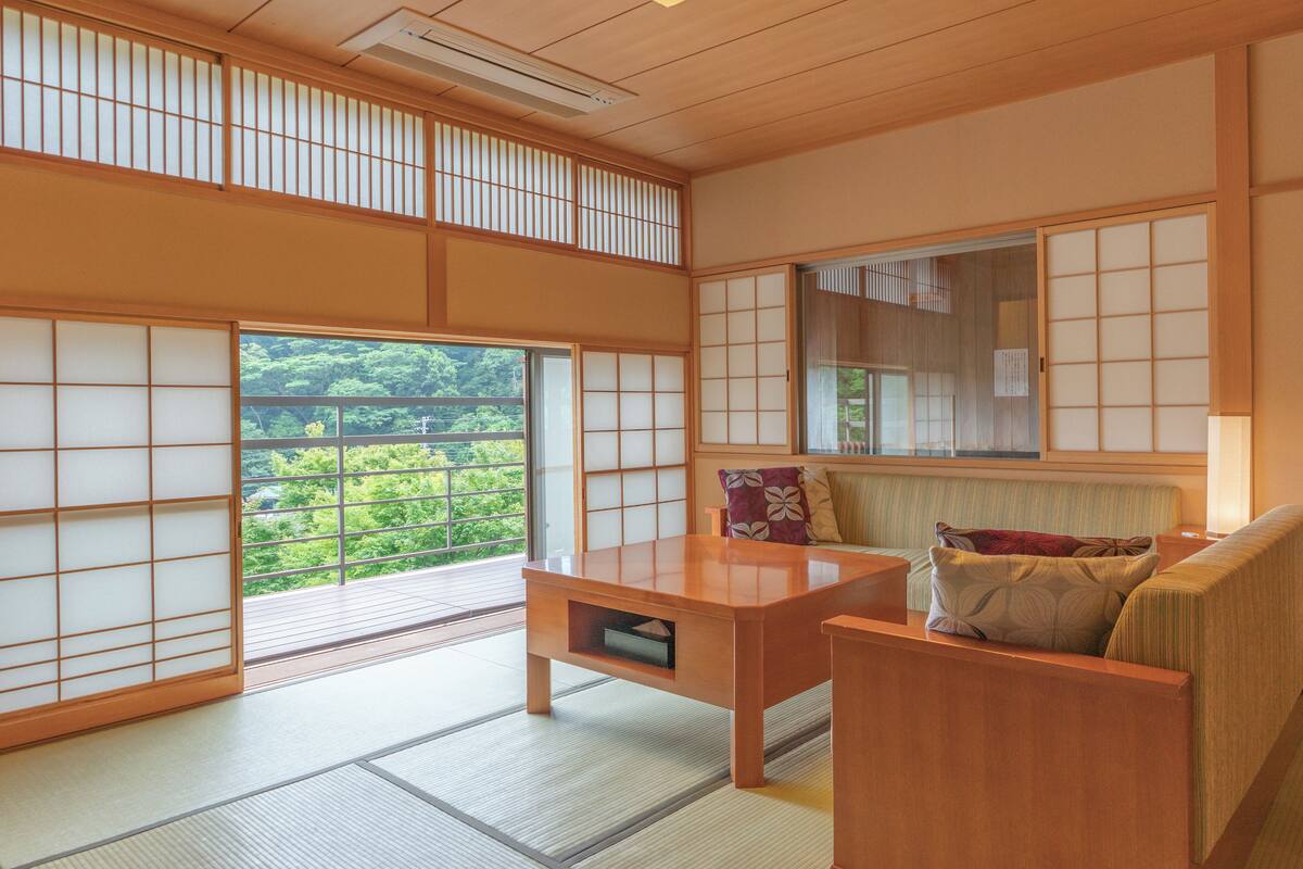 傳統客房, 露台, 花園景 (Japanese Style, Semi Open-air bath) | 高級寢具、羽絨被、房內夾萬、書桌