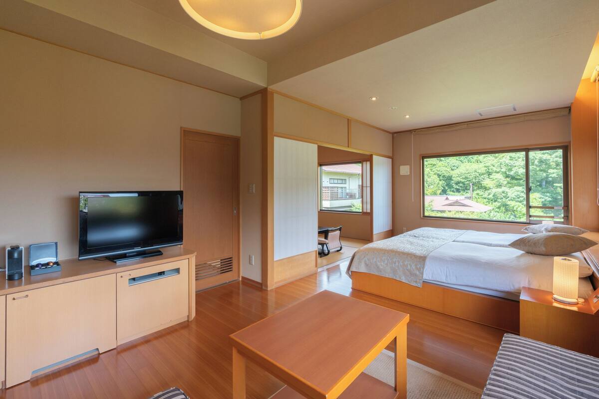 傳統客房, 花園景, 轉角 (Special Room, Semi Open-air bath) | 高級寢具、羽絨被、房內夾萬、書桌