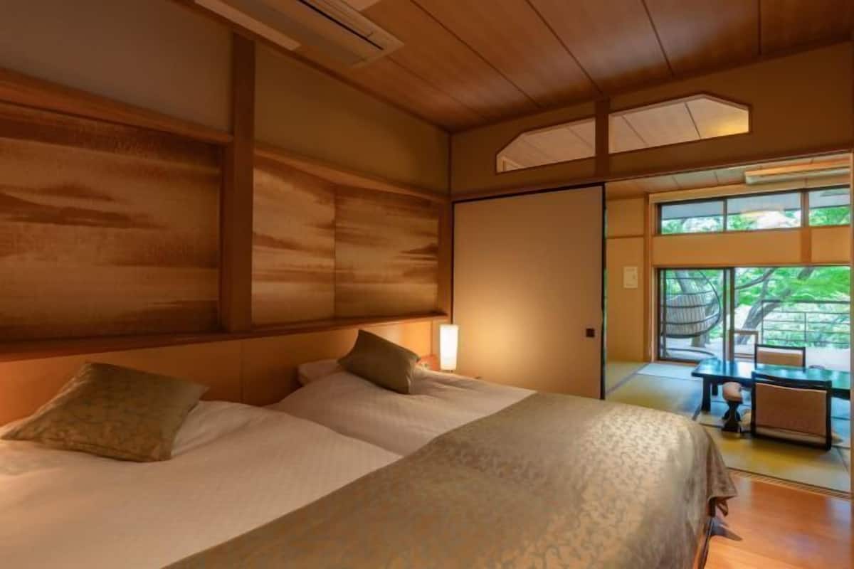 1 bedroom, premium bedding, down duvets, in-room safe