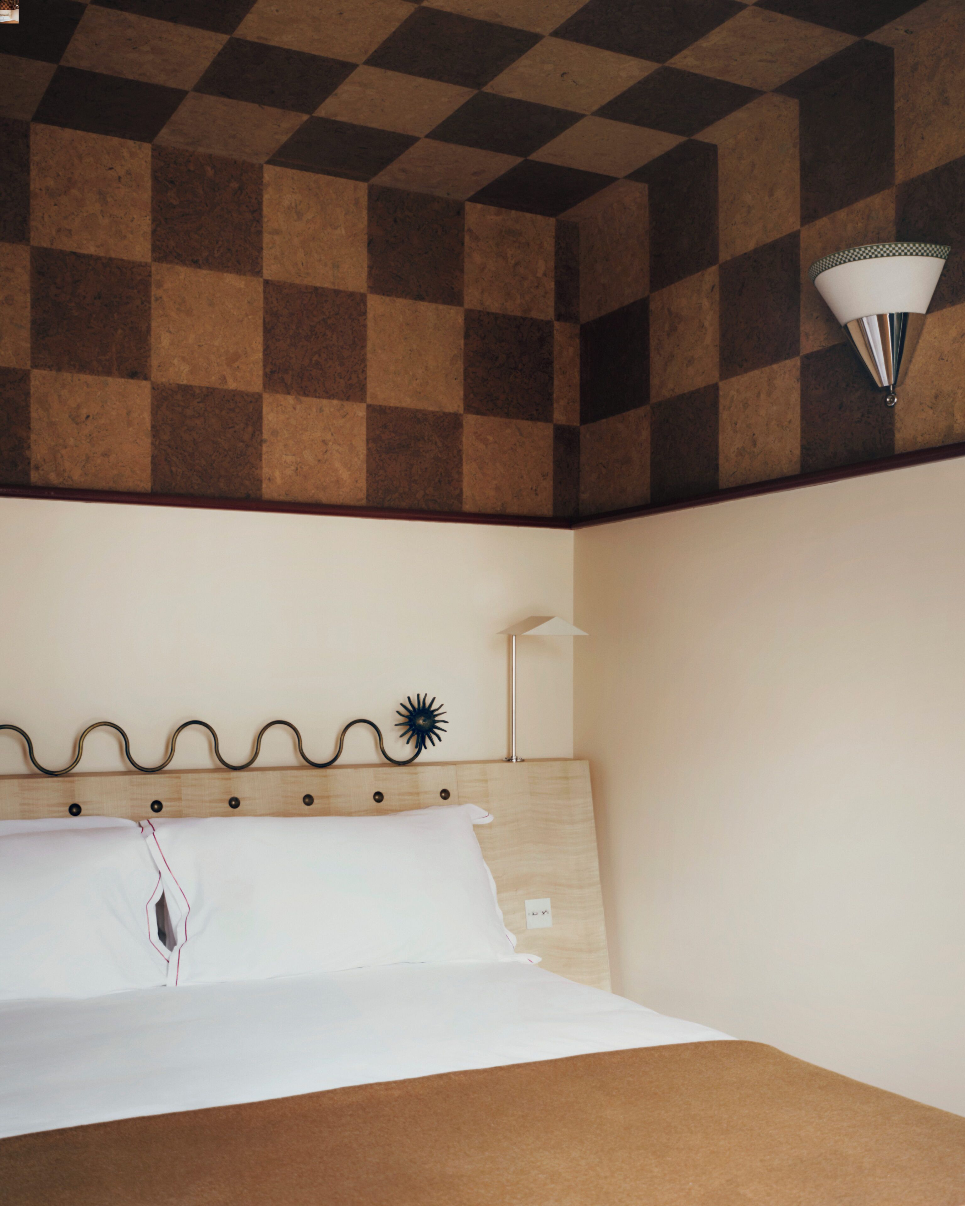 Bureau, Wi-Fi gratuit, draps fournis