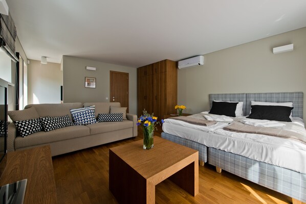 Estudio Deluxe | 6 habitaciones, escritorio y insonorización 