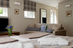 Studio Deluxe | 6 chambres, bureau, système d’insonorisation, fer et planche à repasser