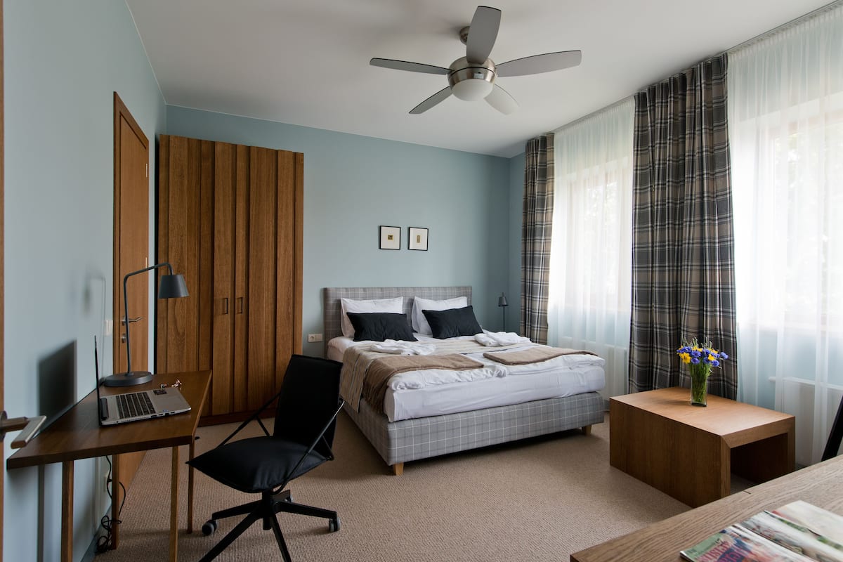 Deluxe appartement | 6 slaapkamers, een bureau, geluiddichte muren