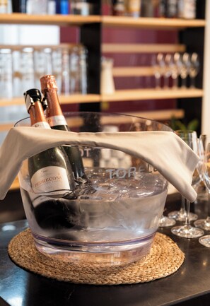 Restaurant - La Casa Del Sol Hotel (Barcelona)