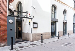 Fachada de la propiedad