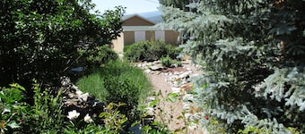 E Street Townie 2 Bedroom Holiday Home By Pinon Vacation Rentals