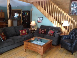 Comfort House, 3 Bedrooms, Mountainside | Living area | DVD player