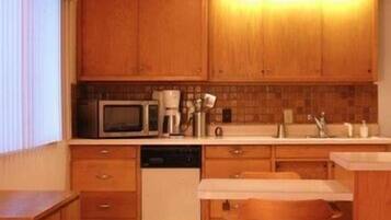 Fridge, microwave, coffee/tea maker