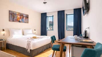 Double Room (Acropolis View) | Hypo-allergenic bedding, minibar, in-room safe, desk