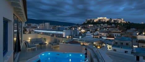 Suite Junior (Panoramic Acropolis View) | Literie hypoallergénique, minibar, coffres-forts dans les chambres