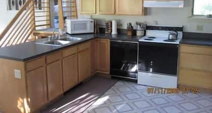 Mountain High 2 Bedroom Holiday Home By Pinon Vacation Rentals