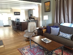 Maison Confort, 2 chambres, côté montagne | Aire de séjour