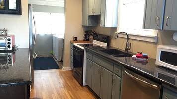 Comfort House, 2 Bedrooms, Mountainside | Private kitchen | Fridge, microwave, coffee/tea maker