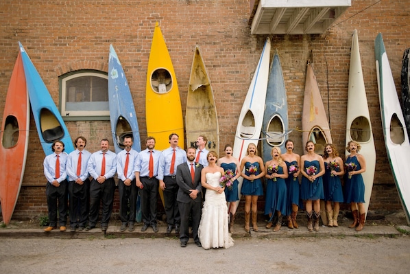 Property grounds - River House 5 Bedroom Holiday Home By Pinon Vacation Rentals (Salida)