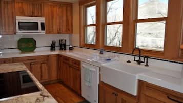 Fridge, microwave, coffee/tea maker