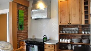 Fridge, microwave, coffee/tea maker