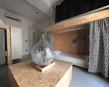 Decoración personalizada, muebles diferentes y insonorización