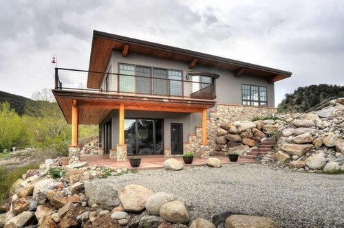 River Time 1 Bedroom Holiday Home By Pinon Vacation Rentals