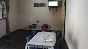 Café da manhã, almoço e jantar