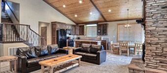 No 19 Luxury Village Retreat