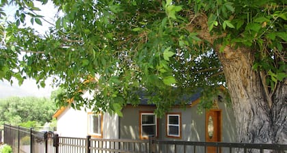 River Lover's 3 Bedroom Holiday Home By Pinon Vacation Rent.