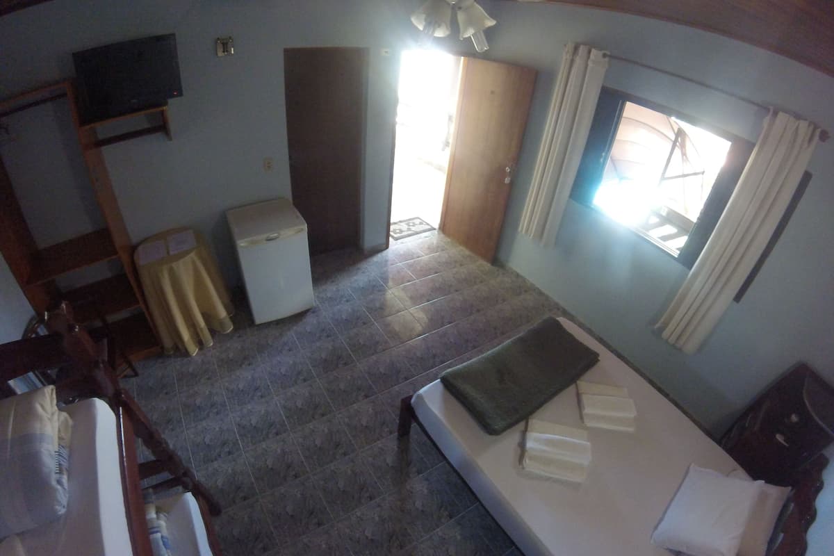 Classic Quadruple Room, 1 Bedroom, Private Bathroom