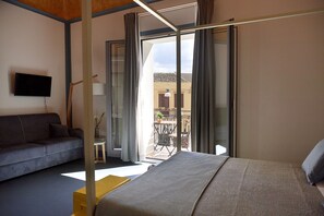 ห้องสวีท | มินิบาร์, โต๊ะทำงาน, เปล/เตียงเด็กอ่อน, Wi-Fi ฟรี