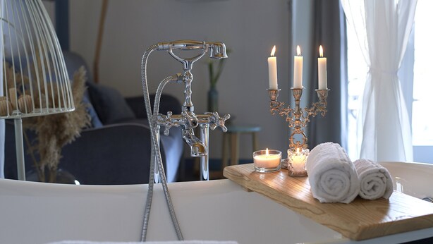 Suite | Dypt badekar