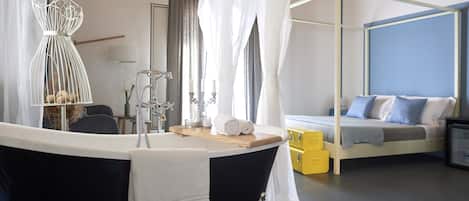 Suite | Minibar, escritorio, cunas y wifi gratis