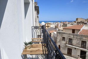 Chambre Quadruple | Vue sur la ville