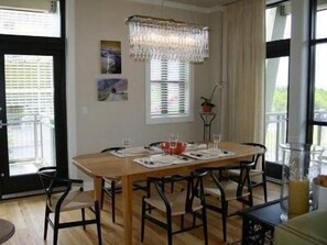 Apartment, 3 Bedrooms | In-room dining - Morning Glory 311 (Port St. Joe)
