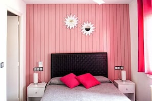 Blackout curtains, cots/infant beds, free WiFi, bed sheets