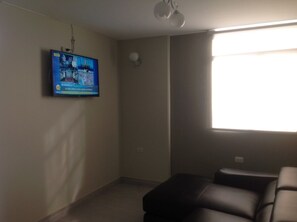 Plasma TV