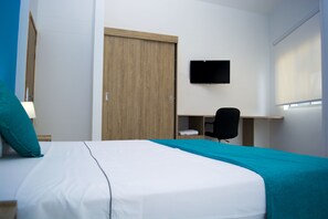 Double Room | In-room safe, desk, iron/ironing board, free WiFi - Hotel Medellin Kapital (Medellín)
