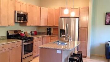 Fridge, microwave, coffee/tea maker