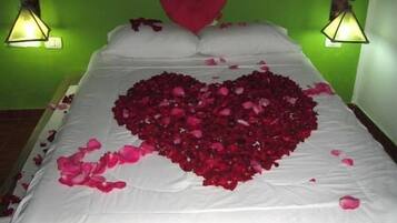 Double Room | Rollaway beds