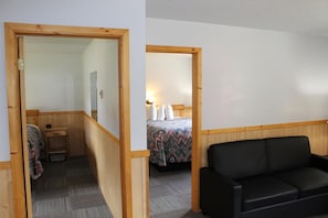 Standard Suite, 2 Bedrooms | Down comforters, free WiFi, bed sheets