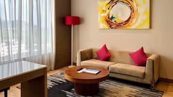 Superior Suite, 1 Double Bed with Sofa bed | Living room | Flat-screen TV