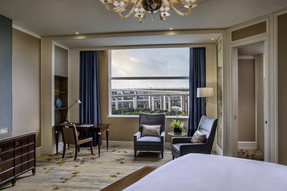 Junior Suite, 1 King Bed | 1 bedroom, premium bedding, down comforters, Select Comfort beds
