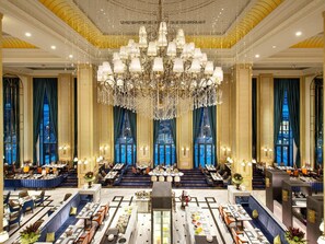 3 restaurants; lunch and dinner served  - Sofitel Shanghai Hongqiao (Shanghai)