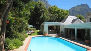 Property grounds - Fernwood Manor (Cape Town)