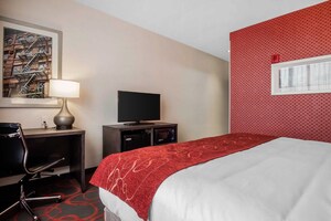Comfort Inn Suites near Stadium