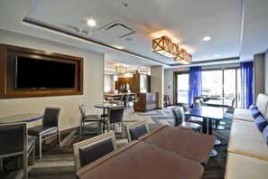 Free daily continental breakfast  - Towneplace Suites Dover Rockaway (Dover)