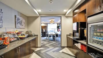 Free daily continental breakfast