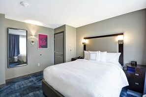 In-room safe, blackout curtains, iron/ironing board - Towneplace Suites Dover Rockaway (Dover)