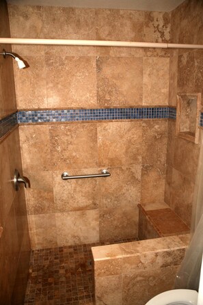 Appartement, 1 chambre | Salle de bain